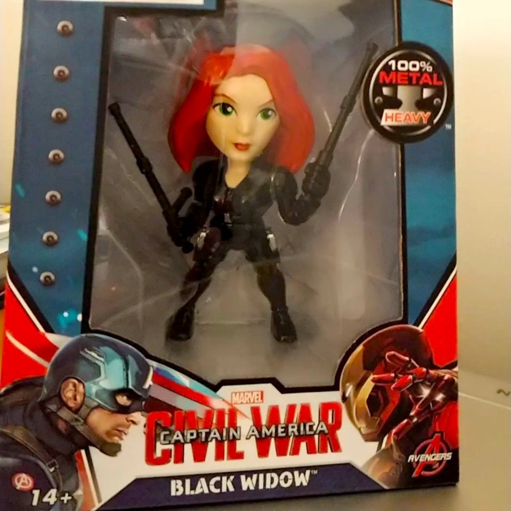 MetalFigs collectible Black Widow figure in box!